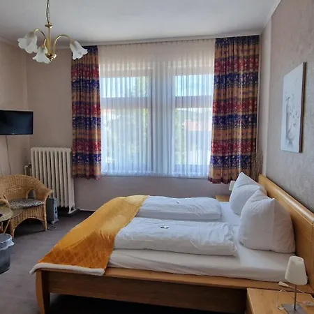 Hotel-Restaurant Wilhelmsbad Seesen Kamer foto